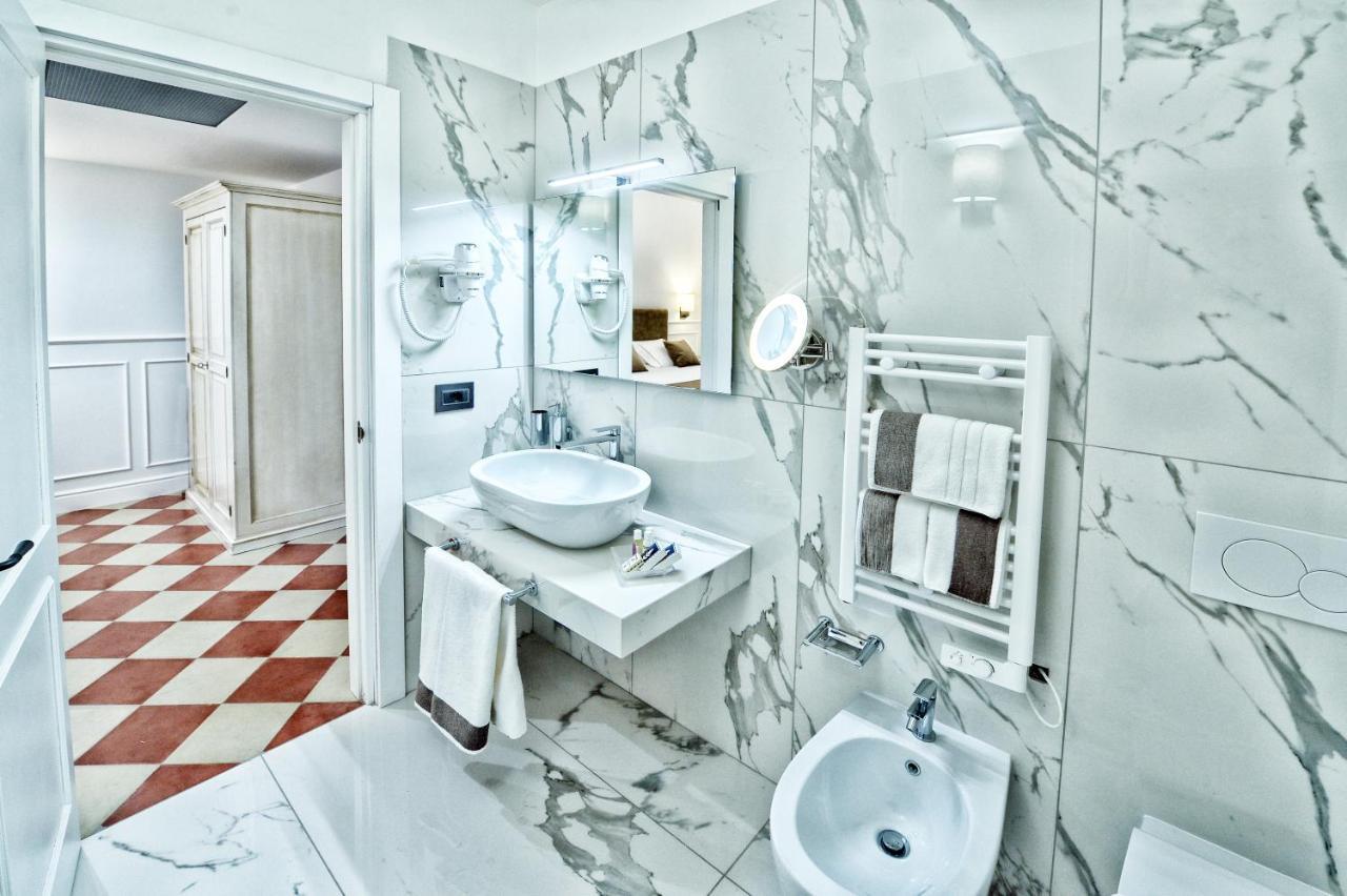 Casa Isabella Exclusive Hotel มอตโตลา ภายนอก รูปภาพ